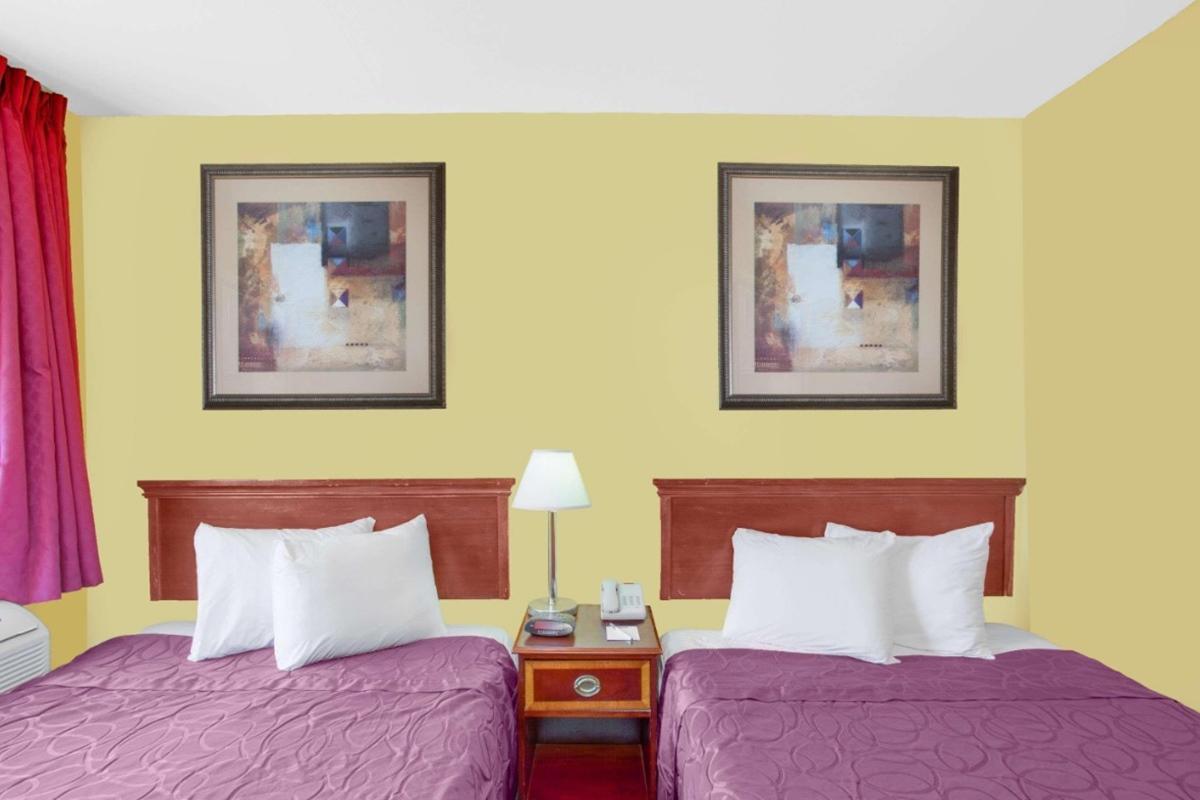 Baymont By Wyndham Coalinga Villa ภายนอก รูปภาพ