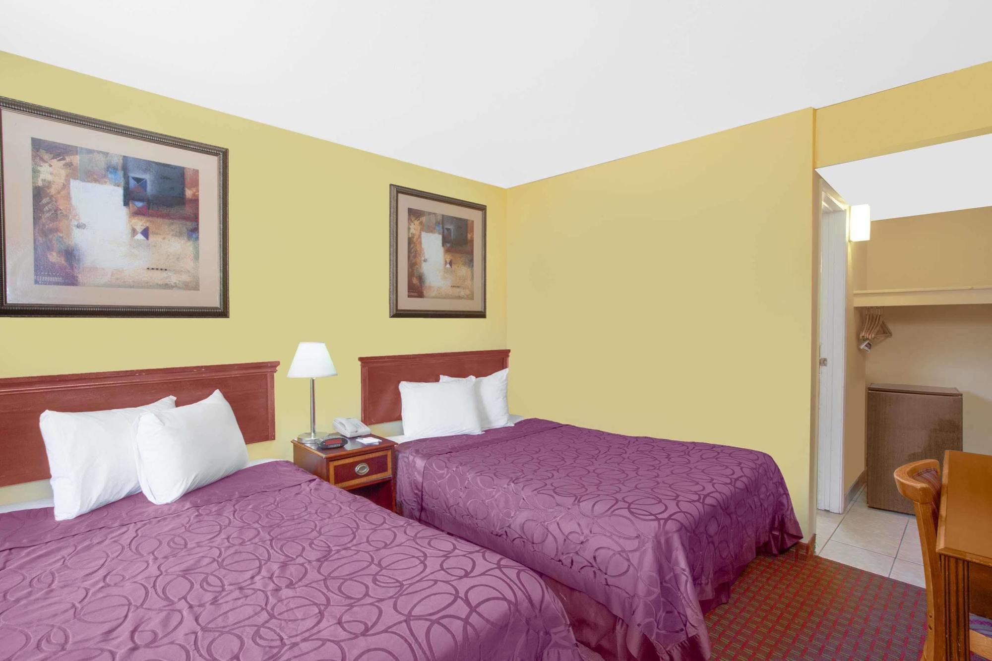 Baymont By Wyndham Coalinga Villa ภายนอก รูปภาพ
